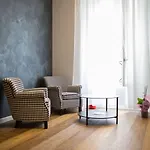 Ara